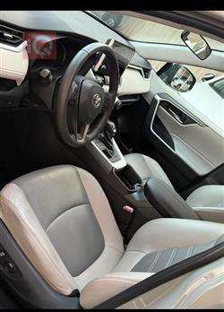 تويوتا راف 4